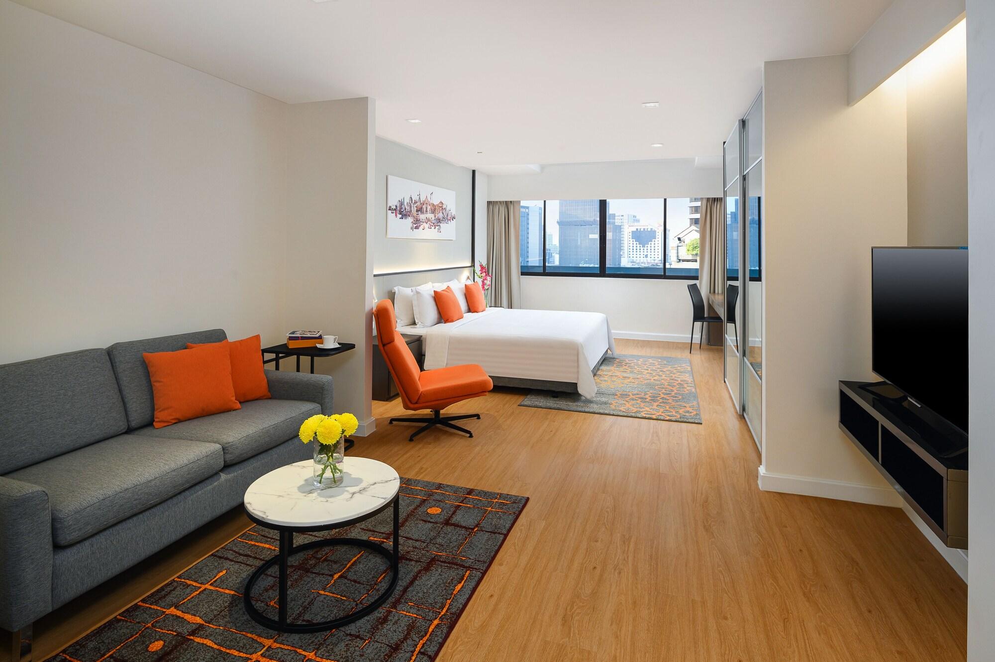 Parkroyal Suites Bangkok Exterior photo