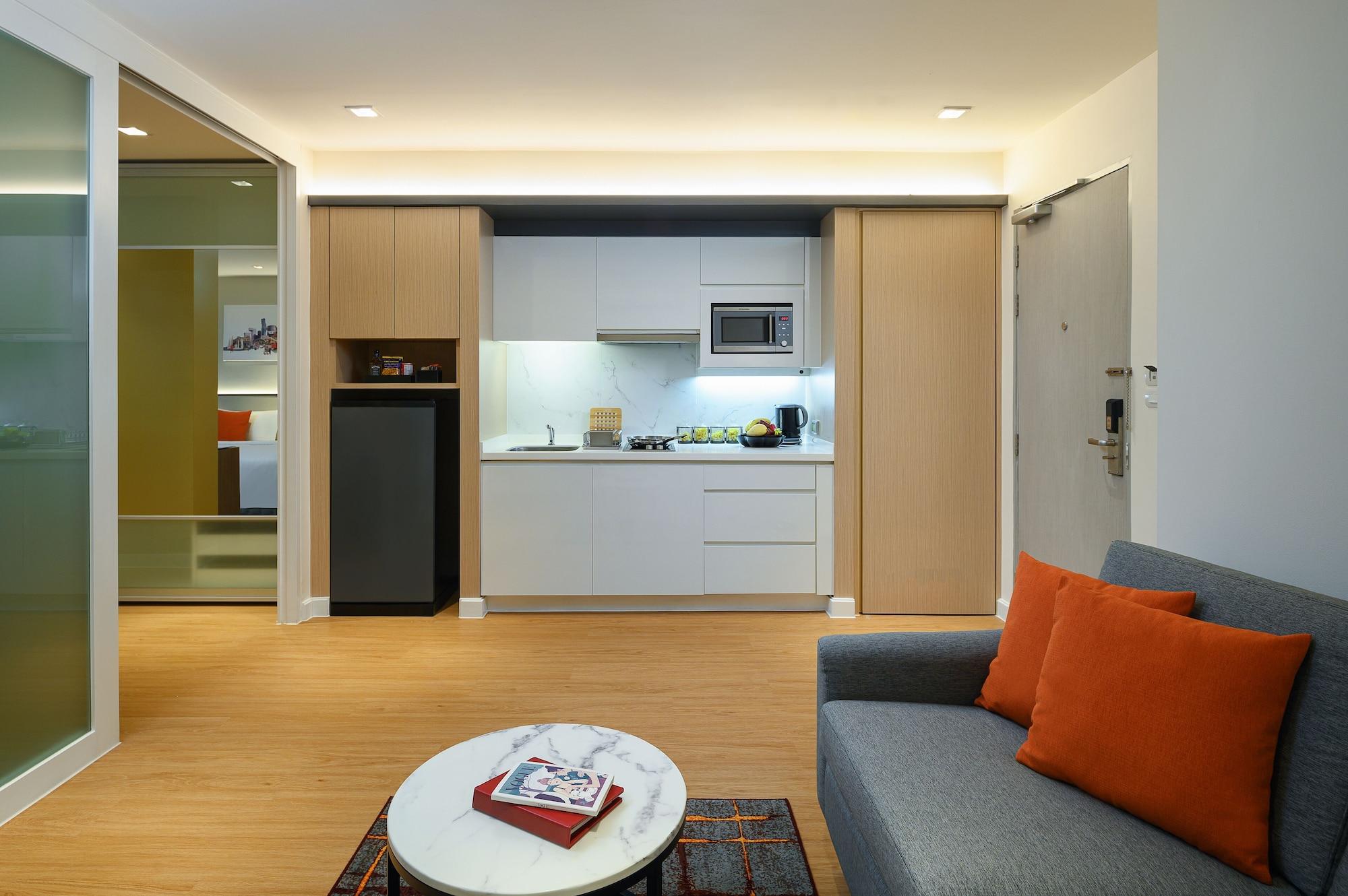Parkroyal Suites Bangkok Exterior photo