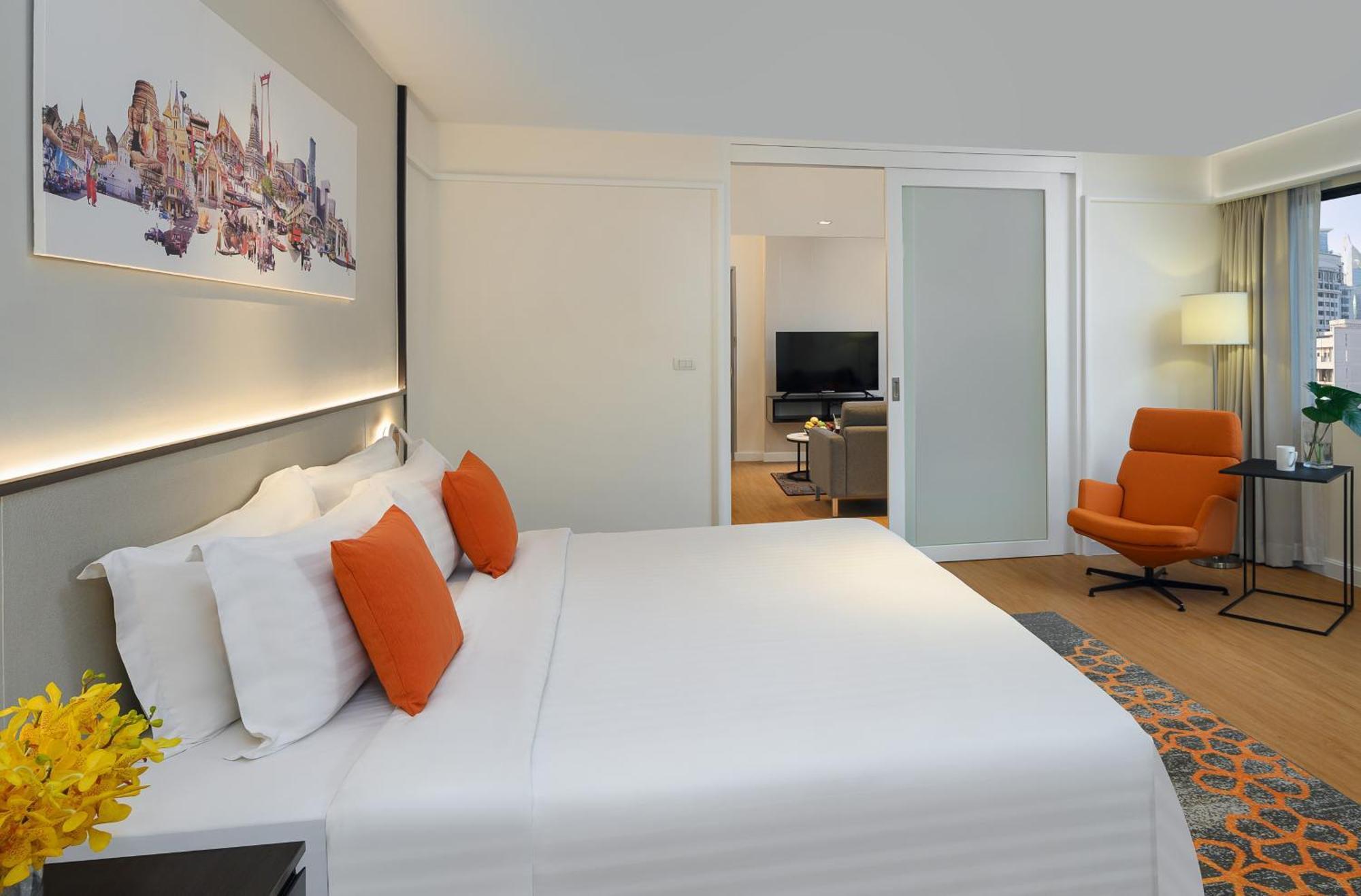 Parkroyal Suites Bangkok Exterior photo
