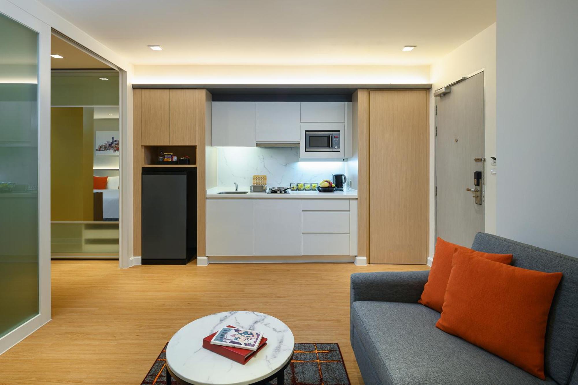 Parkroyal Suites Bangkok Exterior photo
